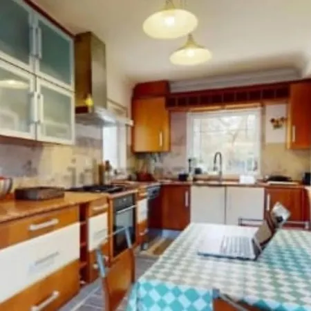 别墅 Luxury Aroeira Aroeira (Setubal)