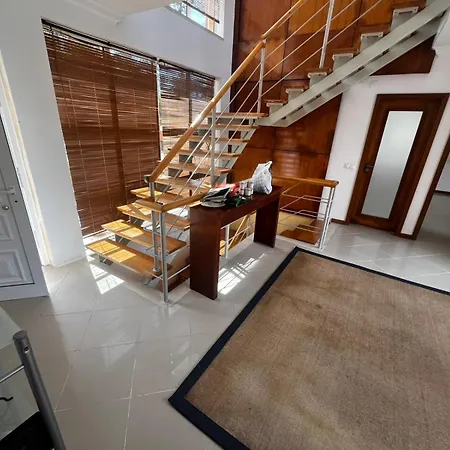 Вилла Luxury Aroeira *